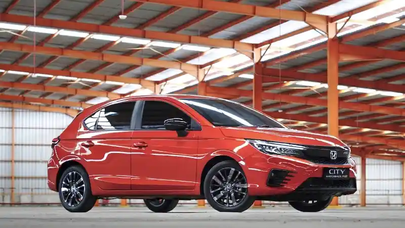 Berita - Honda City Hatchback Vs Honda Jazz, Seberapa Besar Perbedaannya?