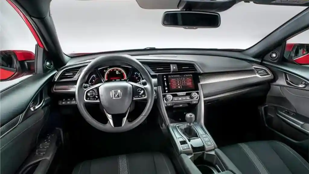 Foto - Ini Tampilan Resmi Honda Civic Turbo Hatchback Jelang Peluncuran 