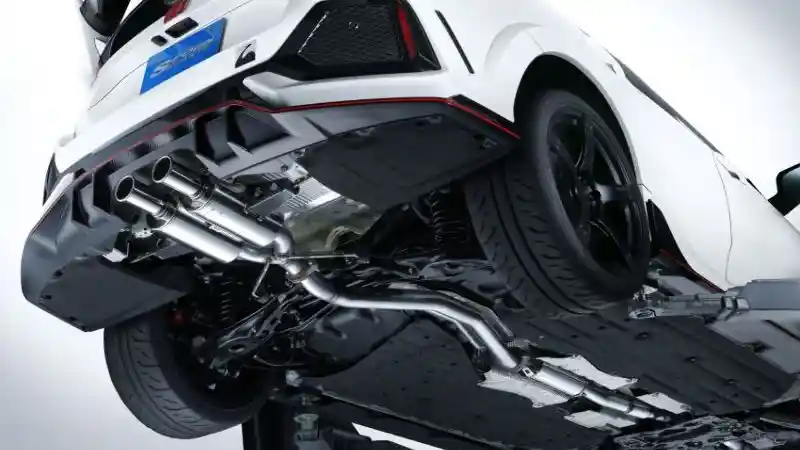 Foto - Civic Type R Dapati Perangkat Modifikasi Spoon