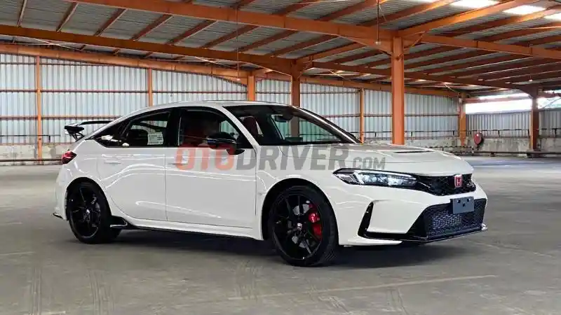 Foto - Honda Civic Type R 2023 Resmi Diluncurkan Dengan Harga Nyaris Rp 1,4 Miliar
