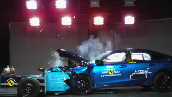 Crash Test - VIDEO: Crash Test Honda Civic (Euro NCAP)