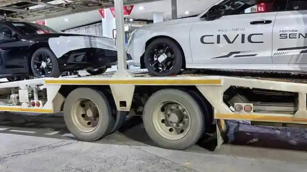Foto - Civic Generasi Terbaru Sudah Muncul Di Thailand Sebelum Peluncurannya