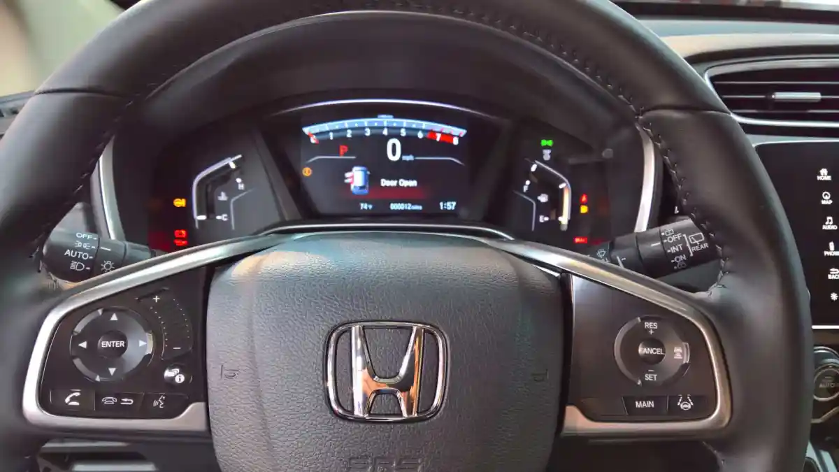 Berita - Honda Dan Visa Racik Fitur Baru, Bayar BBM Dan Parkir Langsung Dari Head Unit