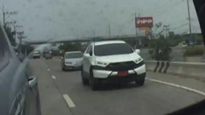 Berita - Honda CR-V 2017 Generasi Baru Sudah Seliweran Di Thailand. Kapan Masuk Indonesia? 