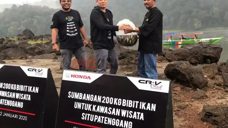 Foto - Cara Honda Rayakan 20 Tahun Eksistensi CR-V