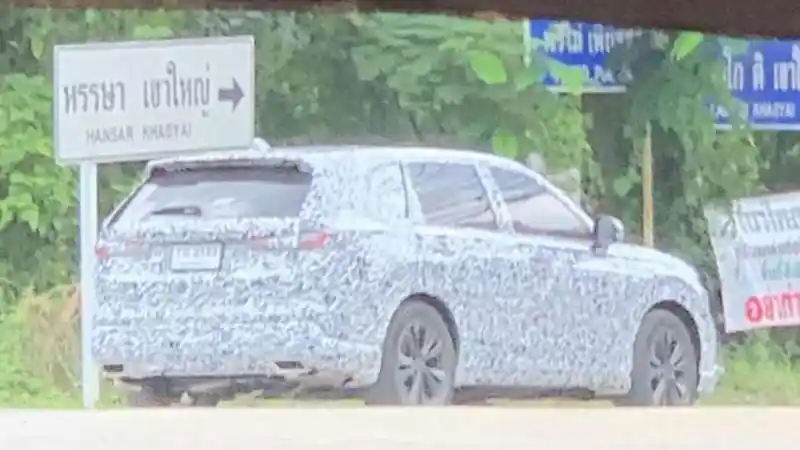 Foto - SPY SHOT: Honda CR-V Generasi Terbaru Di Thailand