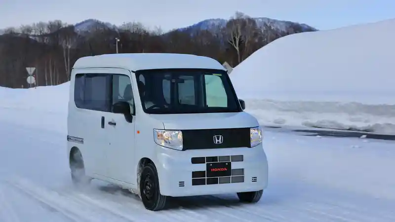 Foto - Ini Kembaran Honda N-Van EV Yang Baterainya Bisa Dilepas Pasang