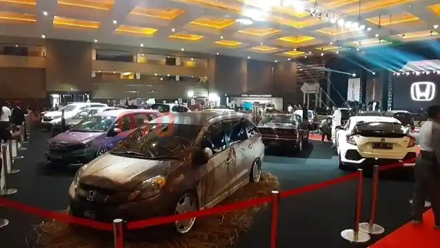 Foto - Honda dan Para Konsumennya yang Penikmat Kecepatan