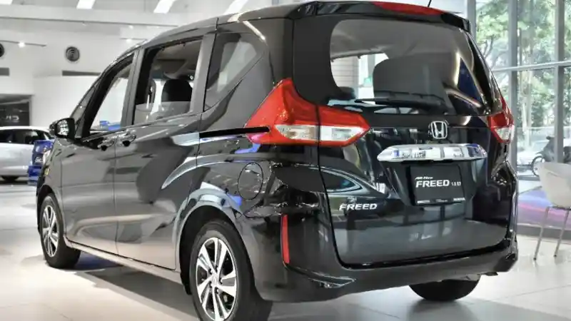 Foto - Honda Freed Hadir Di Negara Tetangga, Harganya Selangit