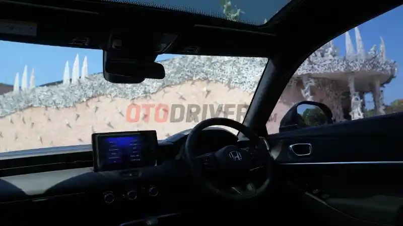 Foto - Subaru XV Vs Honda HR-V RS, Pilih Yang Mana?