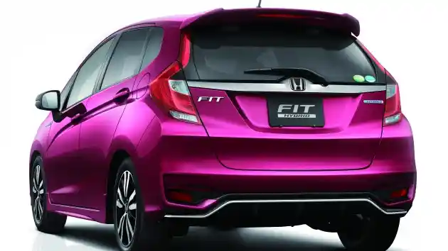 Foto - GALERI: Honda Jazz Facelift 2017 di Jepang (20 FOTO)
