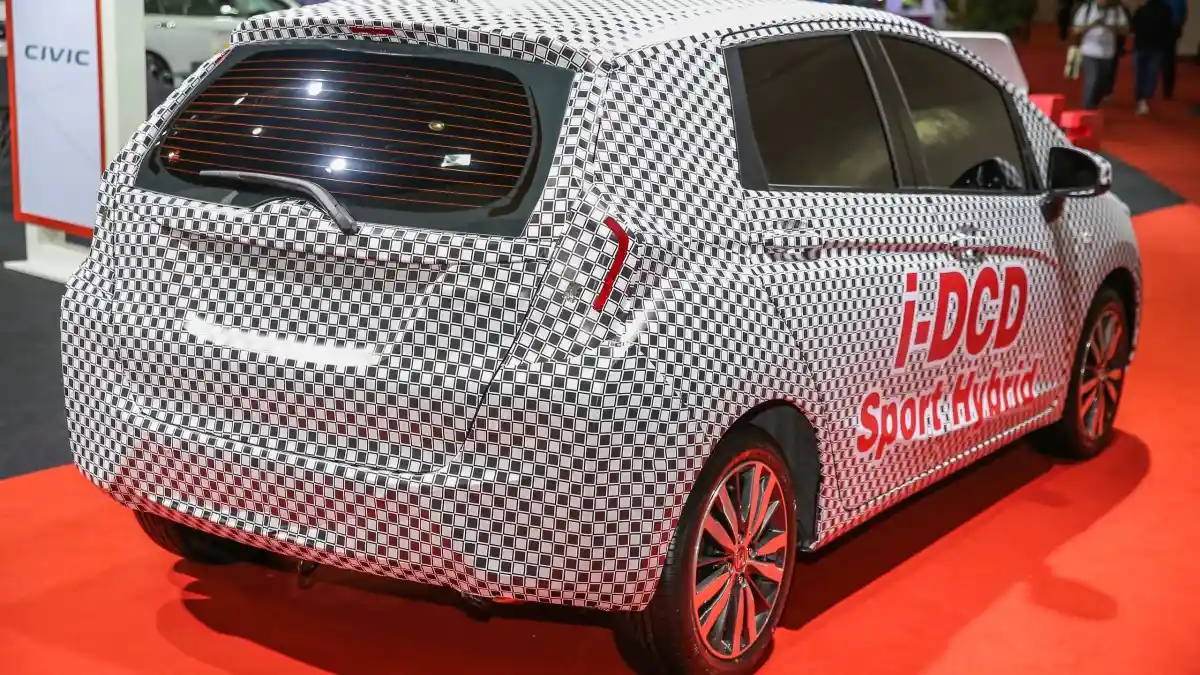 Foto - Honda Jazz Hybrid Generasi Baru Siap Hadir, Tenaga 137 DK