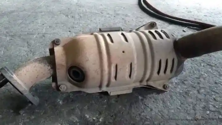 Foto - Ini Kata APM Honda Soal Pipa Katalis Jazz Gen 1 Yang Menjadi Harta Karun