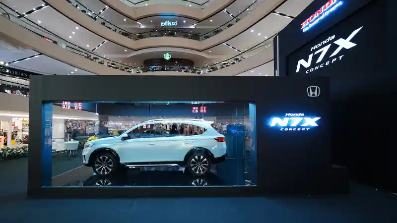 Foto - Honda N7X Concept Tebar Pesona Ke Jawa Timur. Sinyal Kuat Pengganti Mobilio?