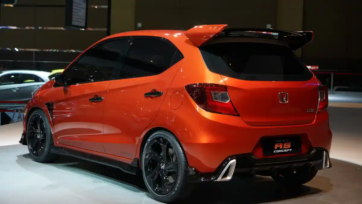 Berita - Melihat Lebih Dekat Honda Small RS Concept, Calon Brio Turbo? (12 Foto)