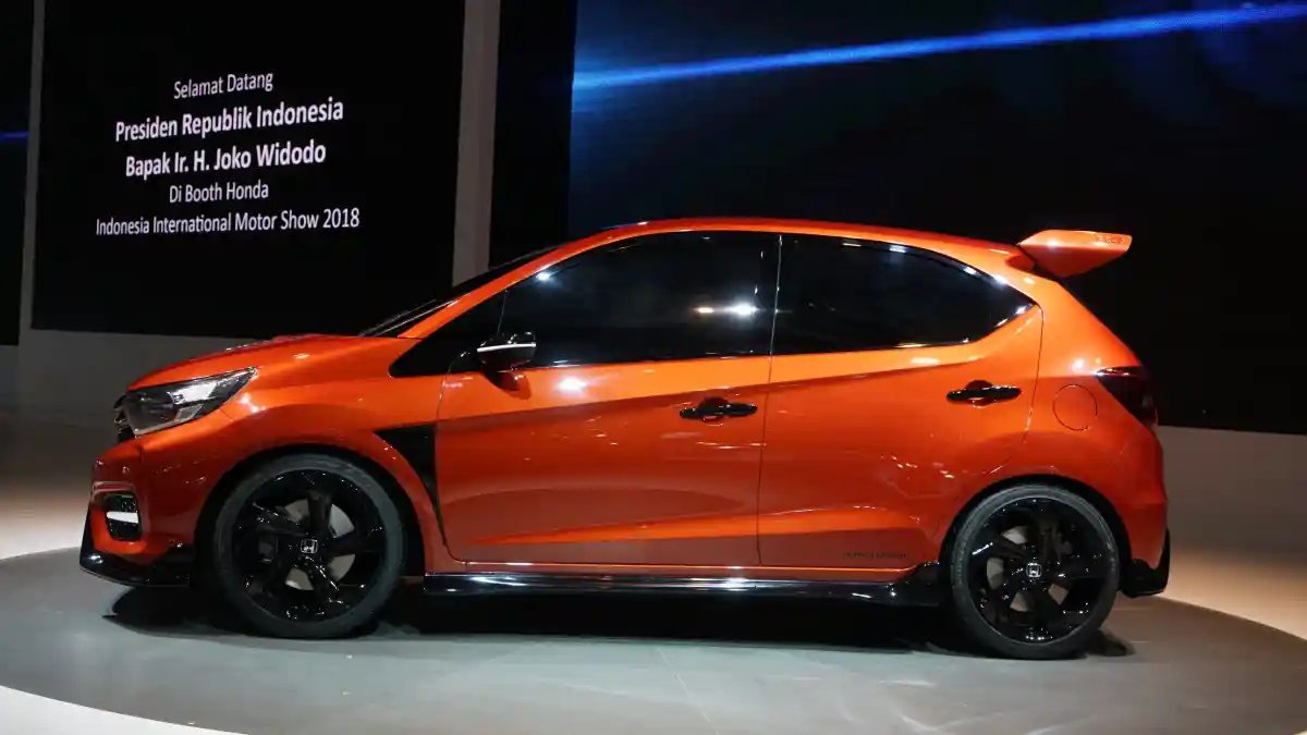 Foto - Melihat Lebih Dekat Honda Small RS Concept, Calon Brio Turbo? (12 Foto)