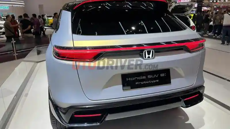 Foto - Honda Pamerkan SUV e: Prototype, SUV Listrik Dengan Basis HR-V