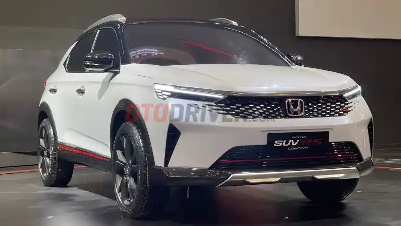 Foto - Jejeran Mobil Konsep Di GIIAS 2021