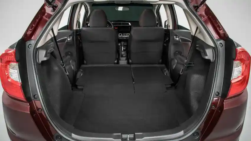 Foto - Inilah Interior Honda WR-V. Mirip Jazz? (6 Foto)