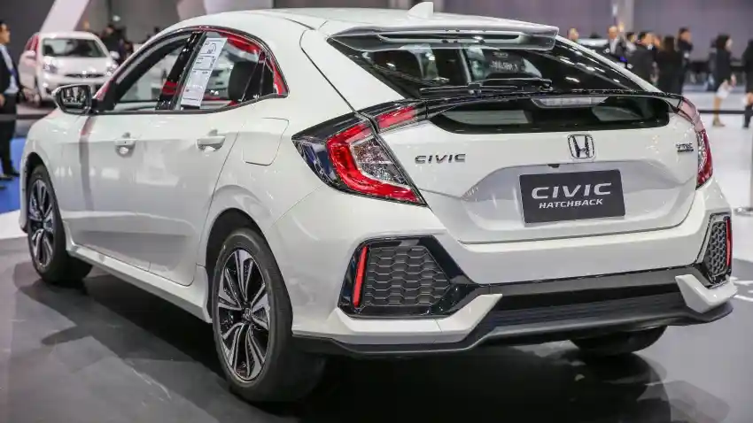 Berita - Ini Daftar Fitur Honda Civic Turbo Hatchback Spek Indonesia