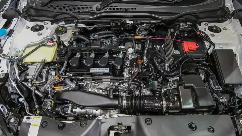 Foto - Komparasi Spek All New Mazda 3 VS Honda Civic Hatchback