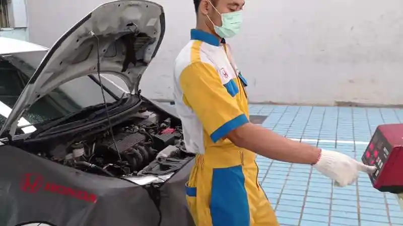 Foto - Honda Sediakan Fasilitas Uji Emisi Di Dealer-Dealernya