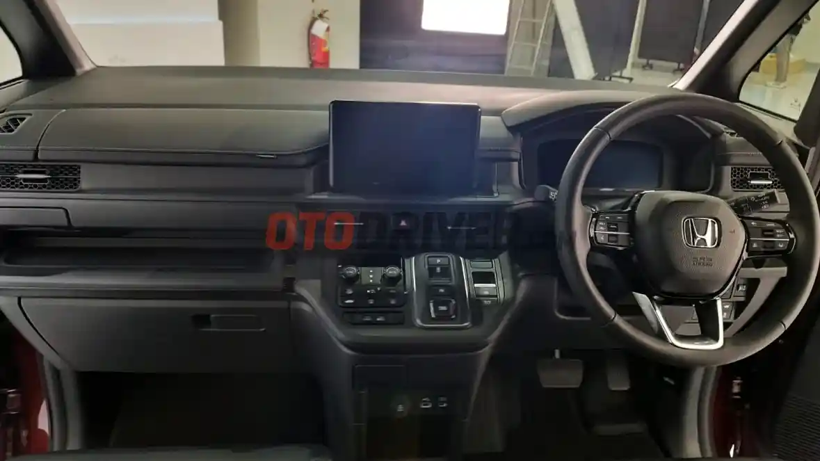 Foto - Sudah Membuka Pemesanan, Honda Janjikan Harga StepWGN Menarik