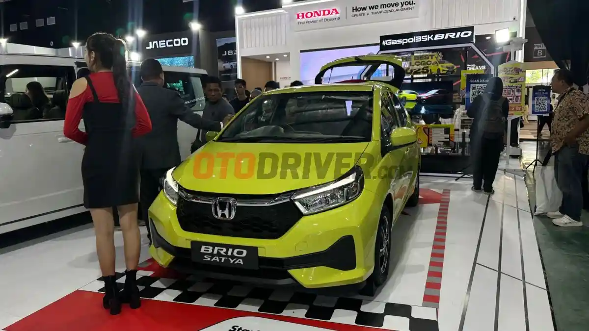 Foto - Honda Brio Jadi Ikon Mobil Anak Muda di Sulawesi Selatan