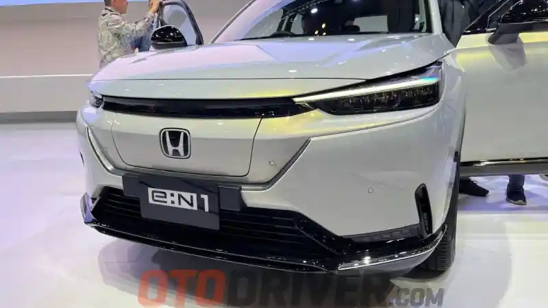 Foto - EV Mulai Melempem, Tapi Honda Malah Ngegas Bermain Mobil Listrik
