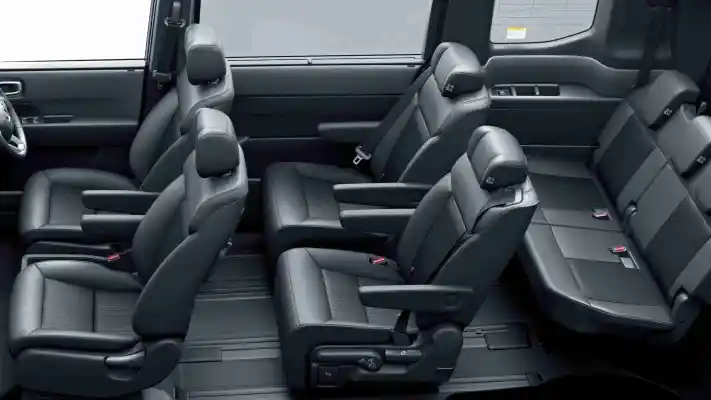 Foto - Honda Step WGN Dikabarkan Segera Hadir Di Indonesia. Toyota Voxy Dan Nissan Serena Wajib Waspada