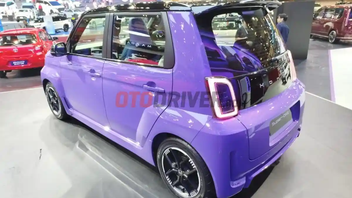 Foto - Honda Super One Sempat Akan Dibuat Seperti Mainan Bergaya Retro