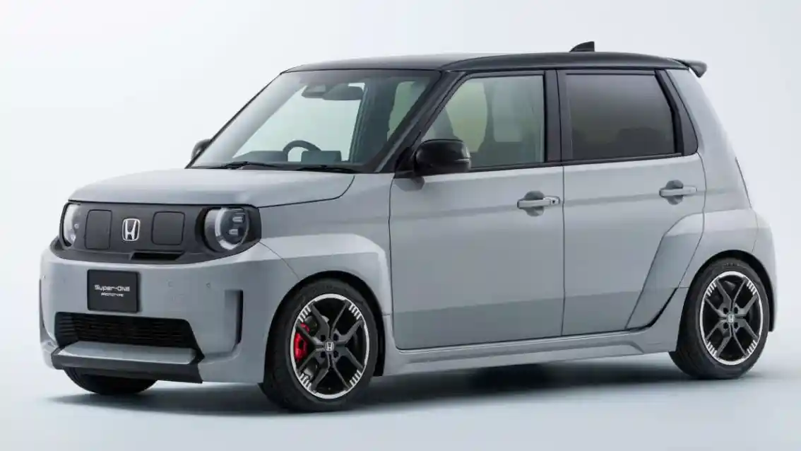 Foto - Honda Super-One Meluncur Di Singapura, Harganya Horror