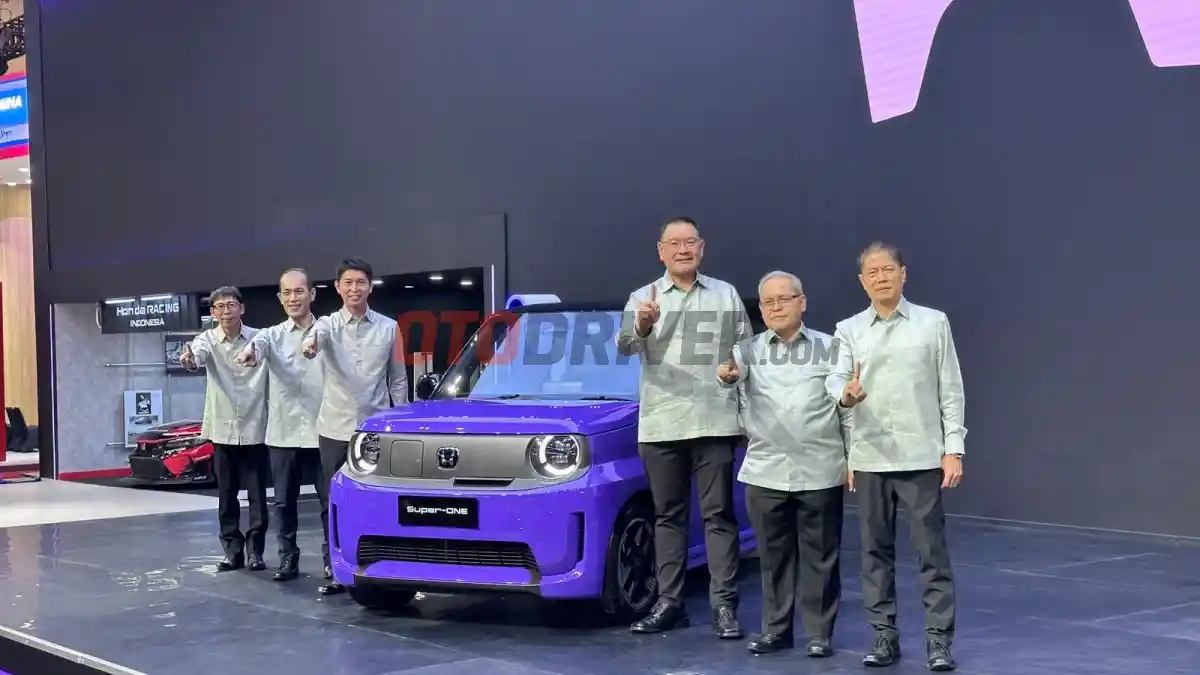 Foto - Honda Super One Resmi Melantai di GIIAS 2026, EV Paling Ringan