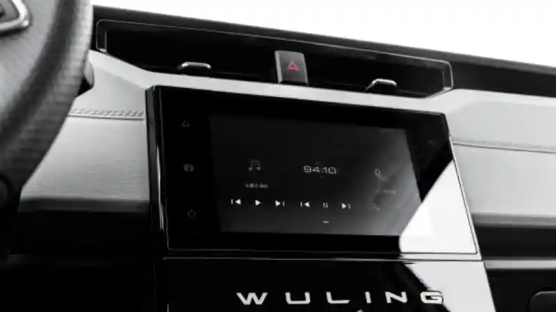 Foto - Wuling Luncurkan MPV yang Cocok Jadi Rival Voxy