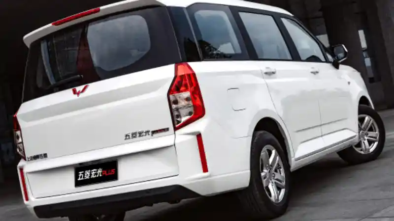 Foto - Wuling Luncurkan MPV yang Cocok Jadi Rival Voxy
