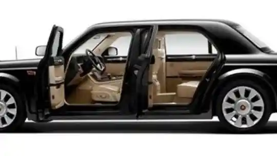 Foto - Ini Sosok Hongqi L5, Limousine Termahal Yang Dijajal Jokowi Di Cina