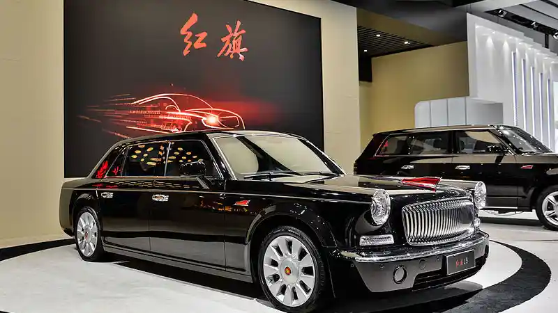 Berita - Ini Sosok Hongqi L5, Limousine Termahal Yang Dijajal Jokowi Di Cina