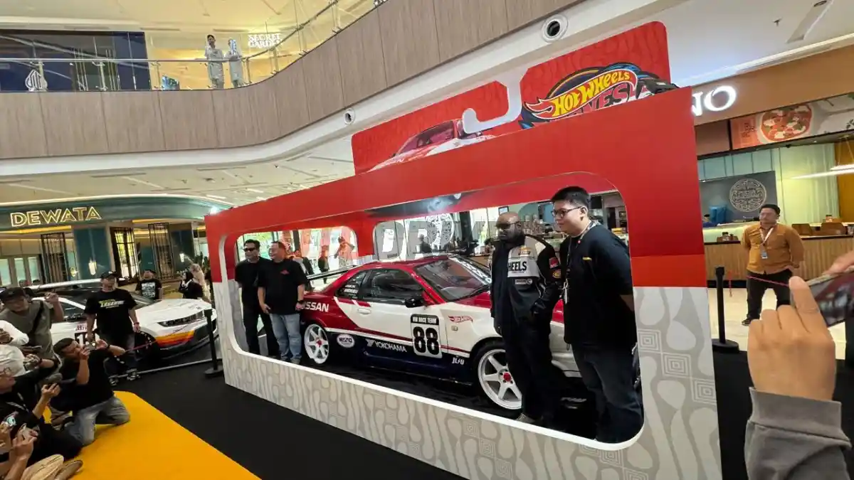 Foto - Hot Wheels Convention Car 2026, Model Nissan Skyline GT-R BNR34 Jadi Buruan Kolektor