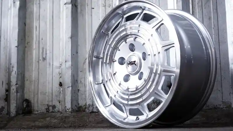 Berita - HSR Luncurkan Dua Pelek Baru Bergaya Sport Dan Retro