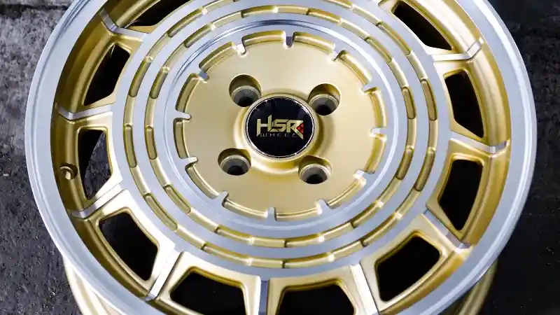 Foto - HSR Luncurkan Dua Pelek Baru Bergaya Sport Dan Retro