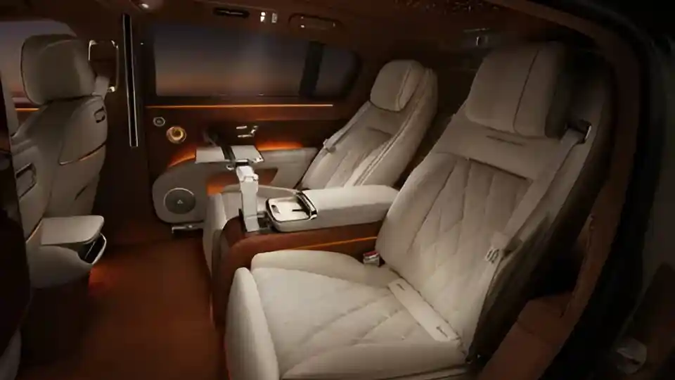 Foto - Huawei Bikin Mobil Pesaing Maybach, Harga Hanya Rp 1,6 Miliaran