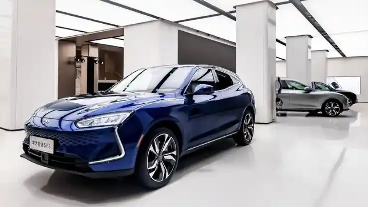 Mobil Listrik - Ini Dia Mobil Perdana Lansiran Huawei