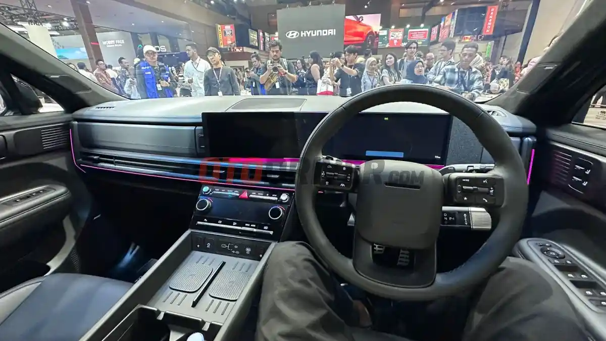 Foto - Hyundai Boyong Varian Santa Fe Baru DI IIMS 2026