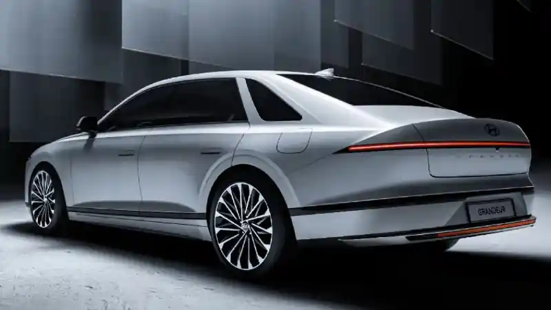 Foto - Mengenal Hyundai Grandeur Yang Baru Debut, Sedan Flagship Hyundai Di Bawah Genesis