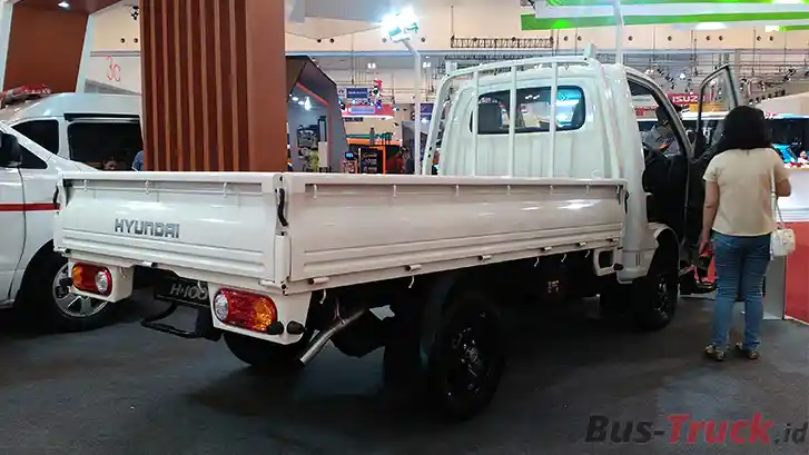 Foto - Hyundai H-100 : Pilihan Sasis Dan Pikap Dengan Daya Muat Lebih Banyak