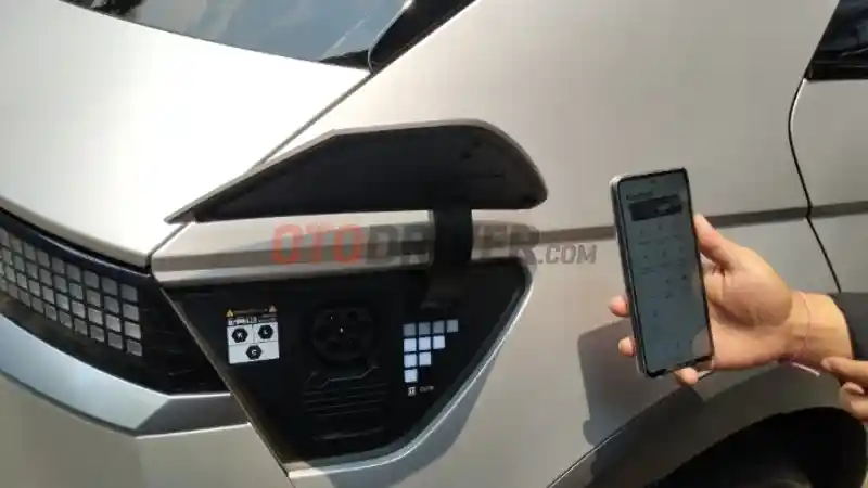 Foto - Alasan Hyundai Ioniq 6 Belum Dilengkapi Fitur Bluelink, Padahal Ioniq 5 Sudah