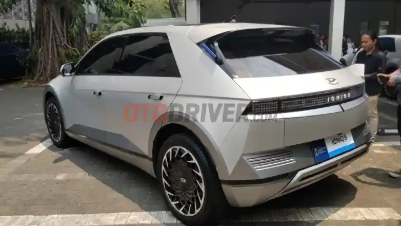 Foto - Harga Hyundai Ioniq 5 Bluelink Termurah Rp759 Juta