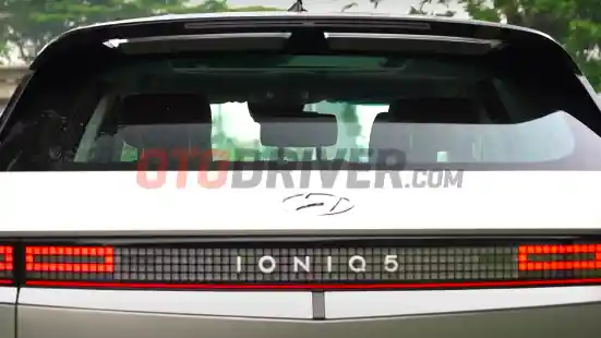 Foto - Ini Daftar Mobil Listrik Murni di GIIAS 2022, Mulai Mobil Penumpang Hingga Komersial 