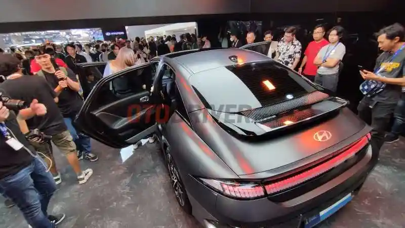 Foto - Dibanderol Rp 1,197 M, Ioniq 6 Tetap Laris dan Inden 2 Bulan