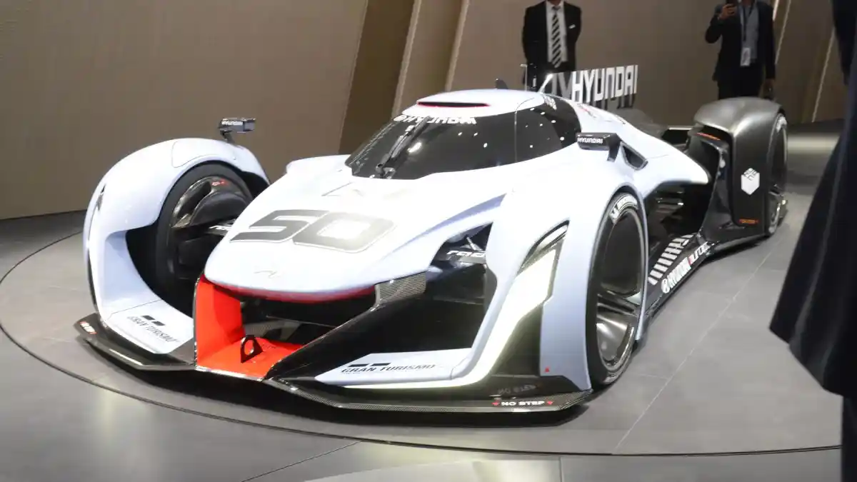 Berita - GALERI: 128 Foto Mobil Baru Frankfurt Motorshow (IAA 2015)